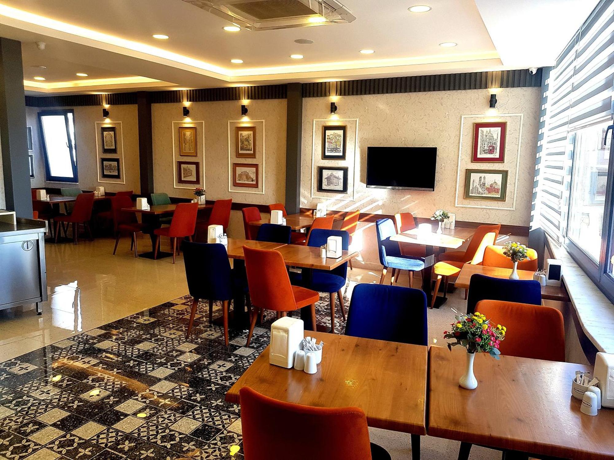 Ahmet Efendi Konagi Hotel Istanbul Bagian luar foto The lounge at the airport
