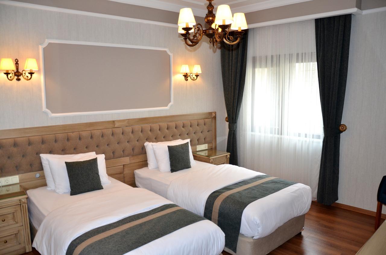 Ahmet Efendi Konagi Hotel Istanbul Bagian luar foto A room at the hotel