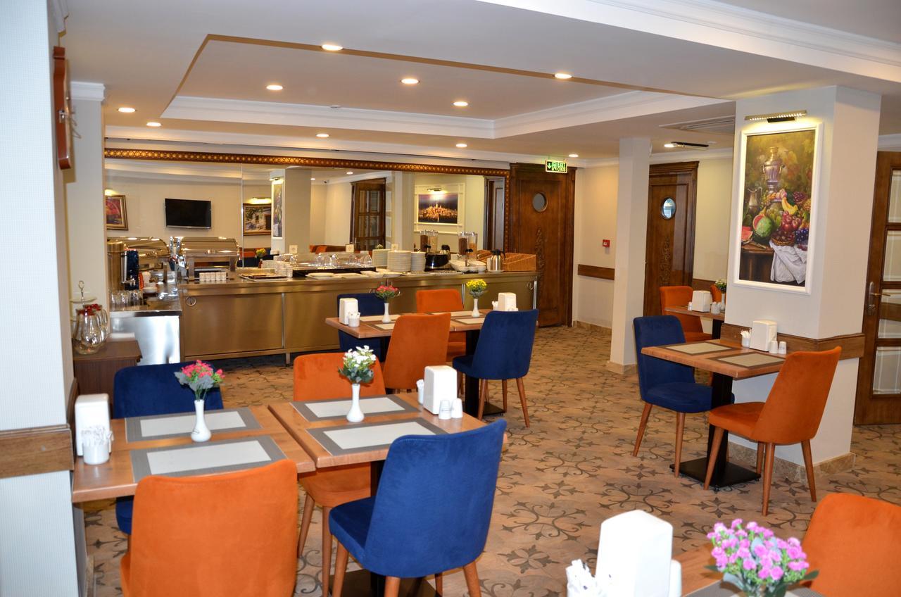Ahmet Efendi Konagi Hotel Istanbul Bagian luar foto The restaurant